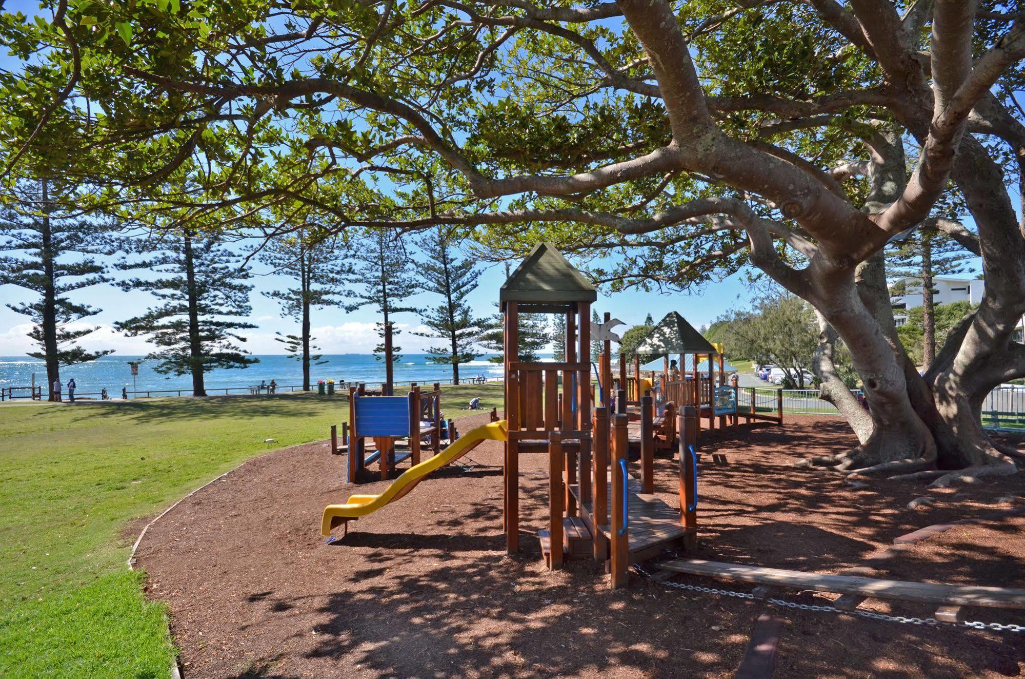 Raintrees Moffat Beach Калаундра Экстерьер фото