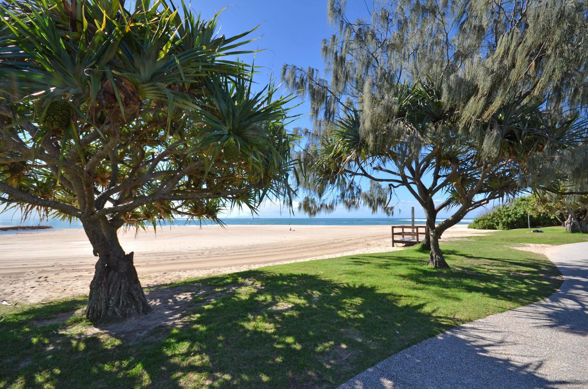 Raintrees Moffat Beach Калаундра Экстерьер фото